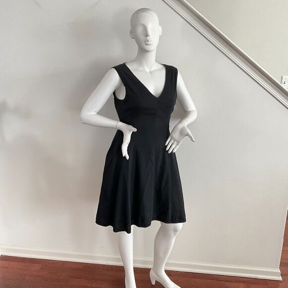 Linen Blend Theory Fit & Flare Dress 8 Black Sleeveless V-neck Pockets 8 - Picture 8 of 8